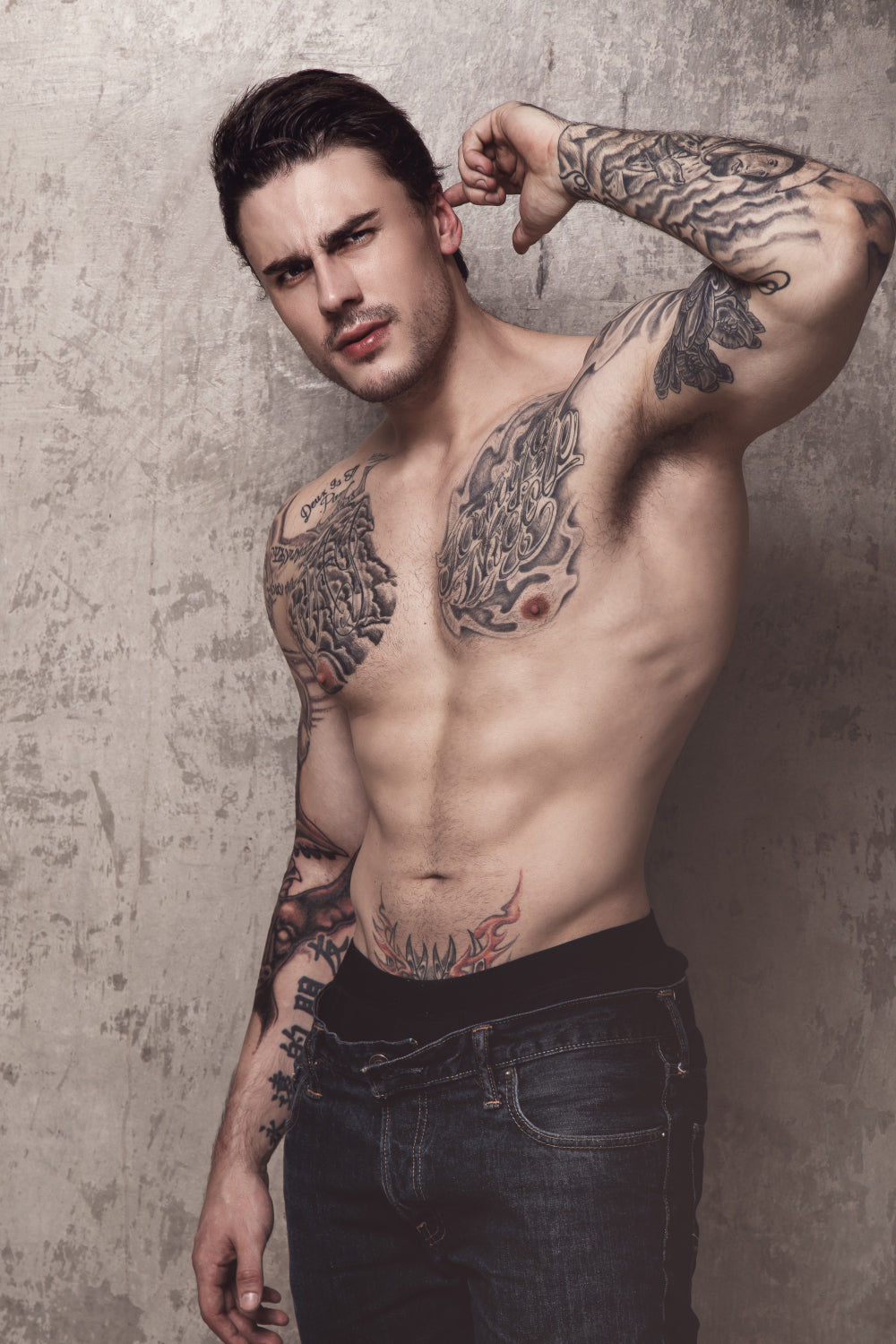 files/muscular-man-with-tattoo.jpg